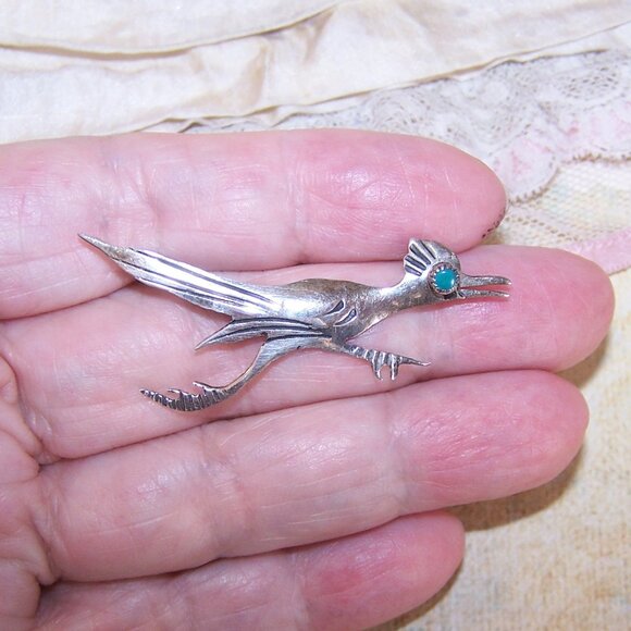 Vintage Native American Sterling Silver Roadrunner Pin Brooch - Turquoise Eye - Picture 5 of 9